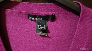 Conjunto Blusa floral y jersey morado 4€