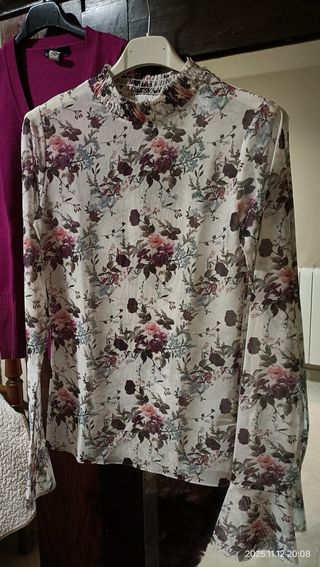 Conjunto Blusa, jersey y vestido 5€