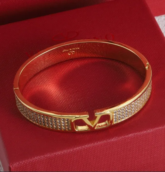Brazalete Valentino Dorado con Cristales
