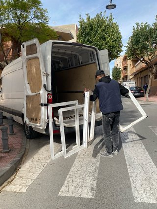 Retirada de escombros y limpieza de pisos,Alicante