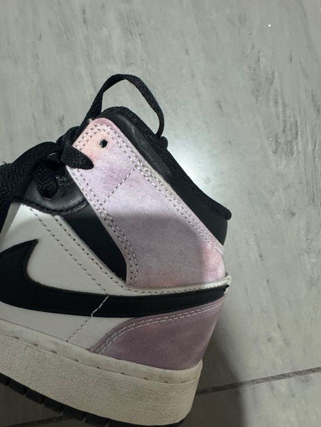 Jordan 1 Mid SE Zen Master