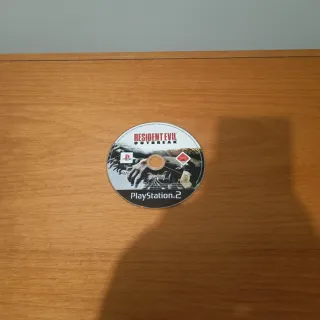 Resident Evil Outbreak – PS 2 | Solo Disco