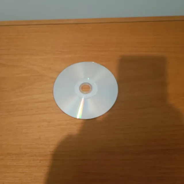 Resident Evil Outbreak – PS 2 | Solo Disco