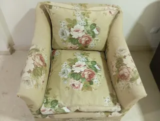Sillones tapizados individuales florales35€/unidad