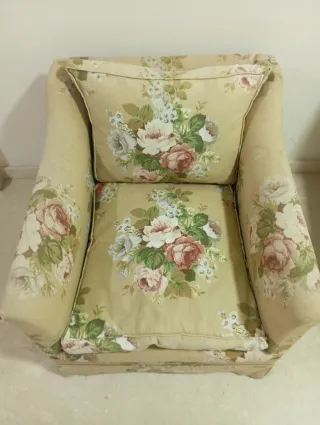 Sillones tapizados individuales florales35€/unidad