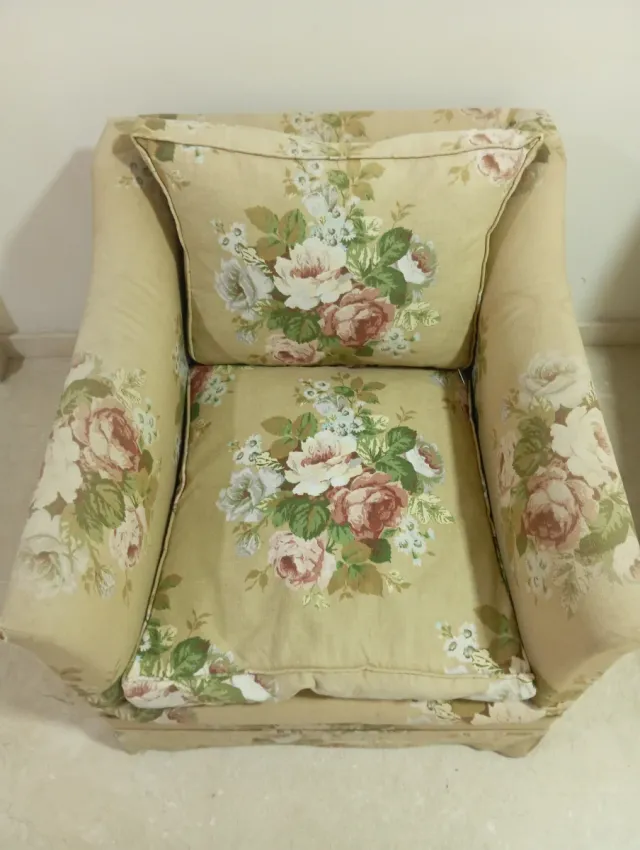 Sillones tapizados individuales florales