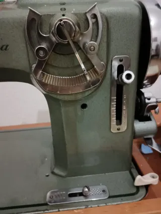 Máquina de coser Refrey Transform # 427