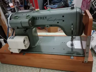 Máquina de coser Refrey Transform # 427
