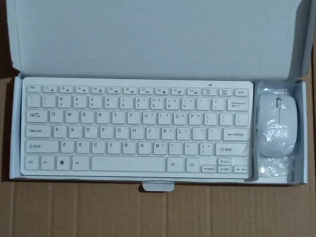 Mini tastiera e mouse wireless K-03