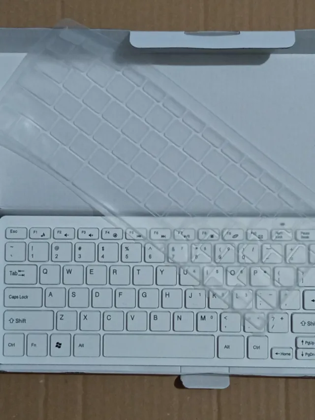 Mini tastiera e mouse wireless K-03