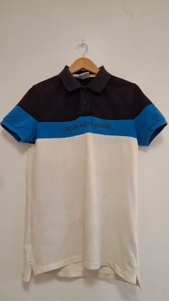 Polo Calvin Klein Negro, Azul y Blanco