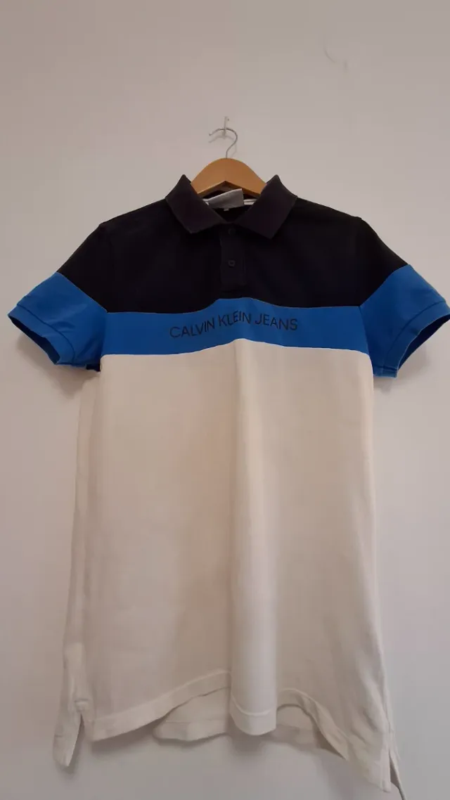 Polo Calvin Klein Negro, Azul y Blanco