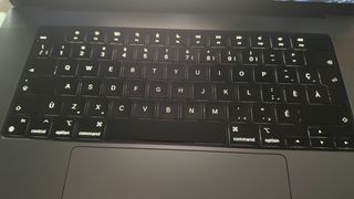 MacBook Pro 16 M2 Max 1TB 32GB 38-GPU