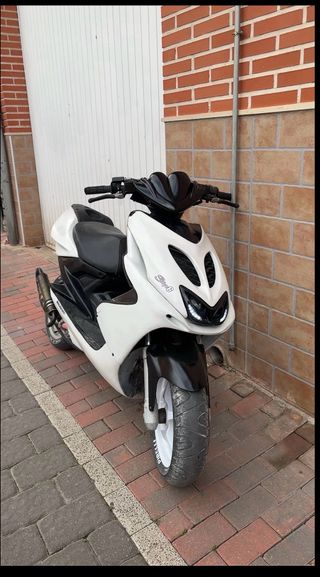 Yamaha Aerox Se vende o se cambia