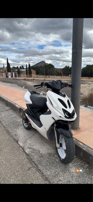 Yamaha Aerox Se vende o se cambia