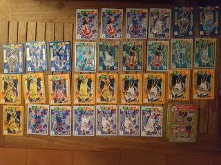 Lote 55 cromos Adrenalyn XL + caja
