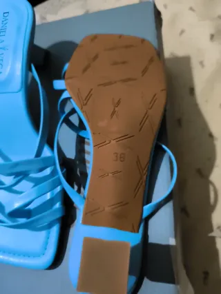 Sandalias Daniela Vega Talla 36 Azul.