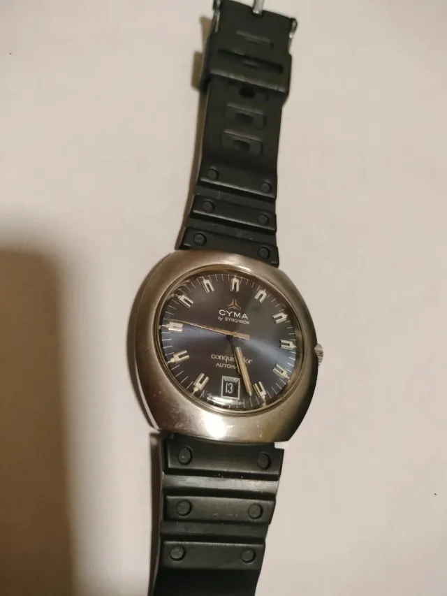 Reloj Cyma Conquistador Automático