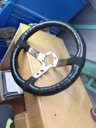 Volante desplazado universal