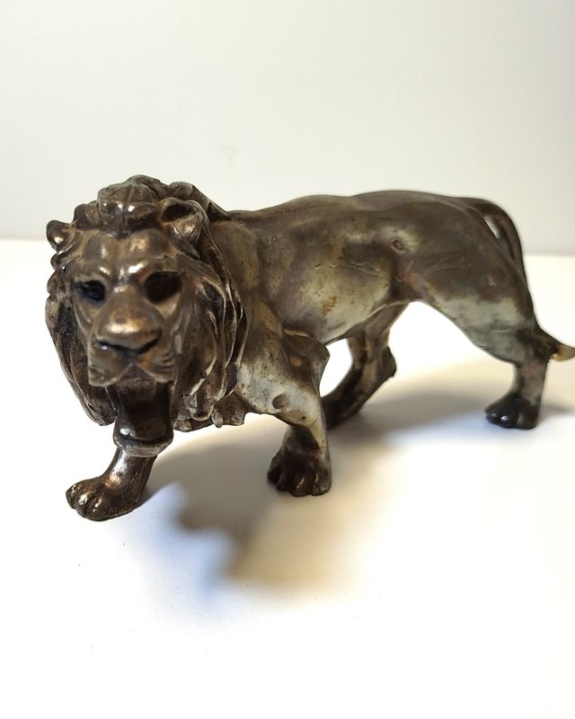 Figura León Decorativa