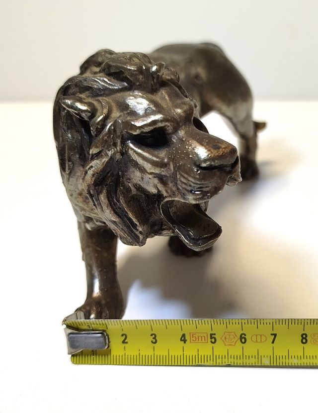 Figura León Decorativa