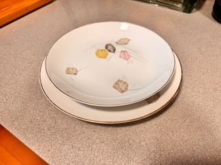 Platos de porcelana Bidasoa blancos borde dorado