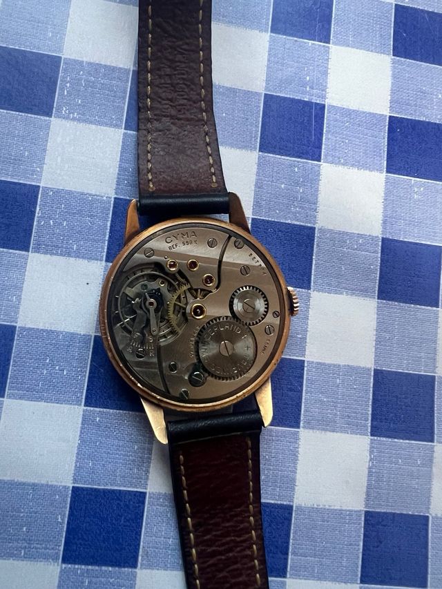 Reloj CYMA de oro 18 kt