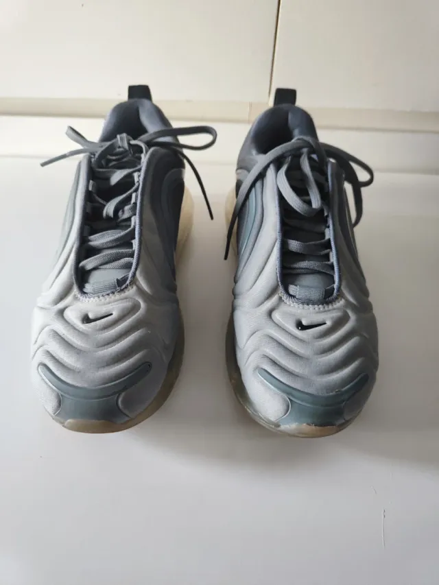 Nike Air Max 720 Gris