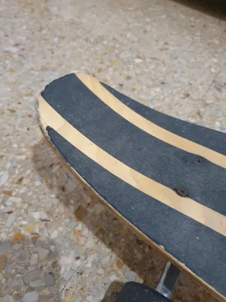 Skate Longboard Negro con Rayas