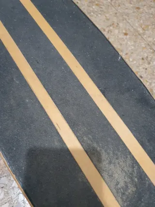 Skate Longboard Negro con Rayas