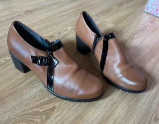 Zapatos tacón Pitillos Talla 38