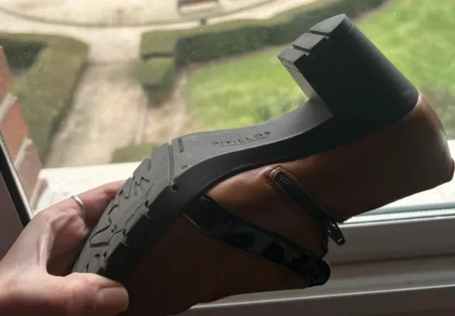 Zapatos tacón Pitillos Talla 38