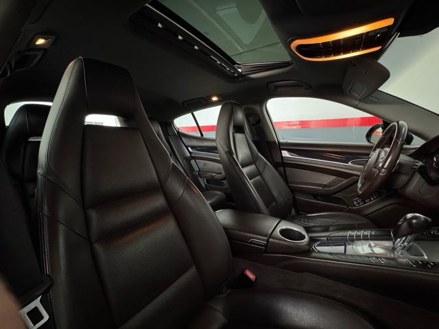 Porsche Panamera 4 3.0 V6 300 CV PDK - Año 2012