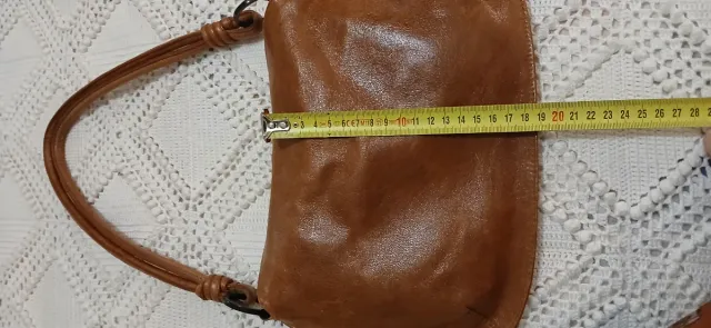 Bolso de mano de piel de vaca
