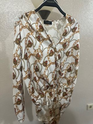 Body Zara estampado cadenas