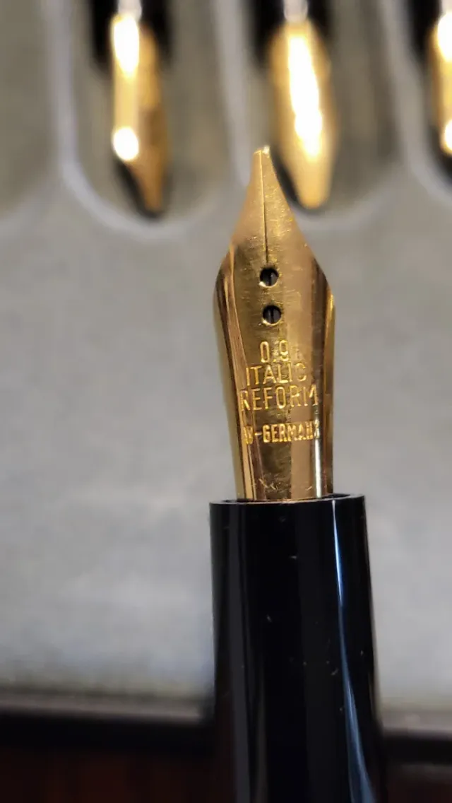 Estuche 5 Plumas Reform Calligraphy