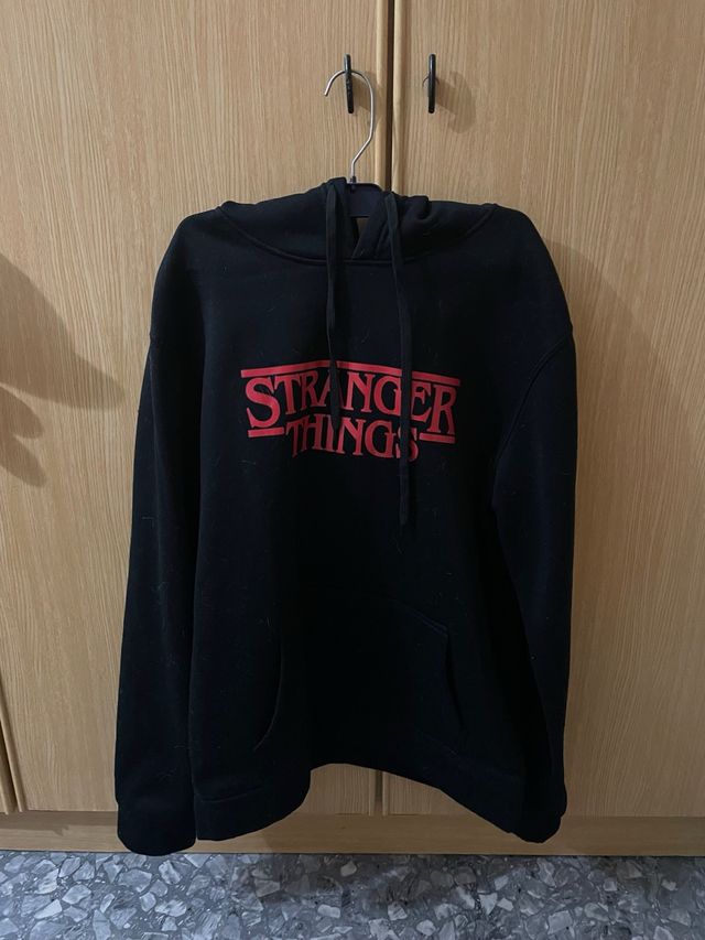 Sudadera Stranger Things Negra