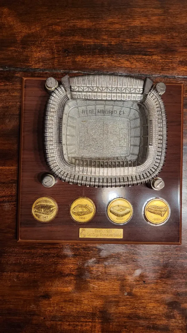 Lote Real Madrid Santiago Bernabéu
