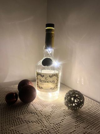 Lampada Hennessy Decorativa