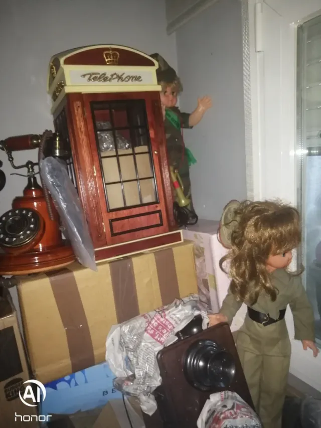 Lotto di telefoni antichi 40 pezzi 2.000€