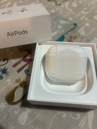 Apple AirPods 4 Blancos originales