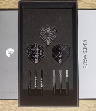 Dardos Unicorn Noir James Wade Acero