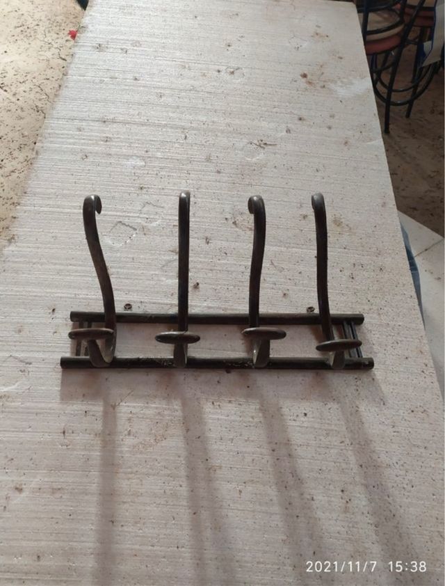 Offerta Appendiabiti in metallo e legno