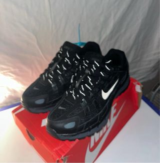 Zapatillas Nike Negras y Grises