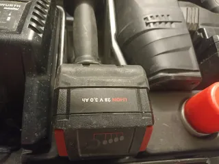 Taladro Percutor Wurth con Cargador y Batería 28 v