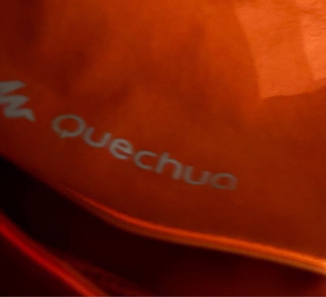 Pantalón Montaña Hombre Quechua Rojo/Negro