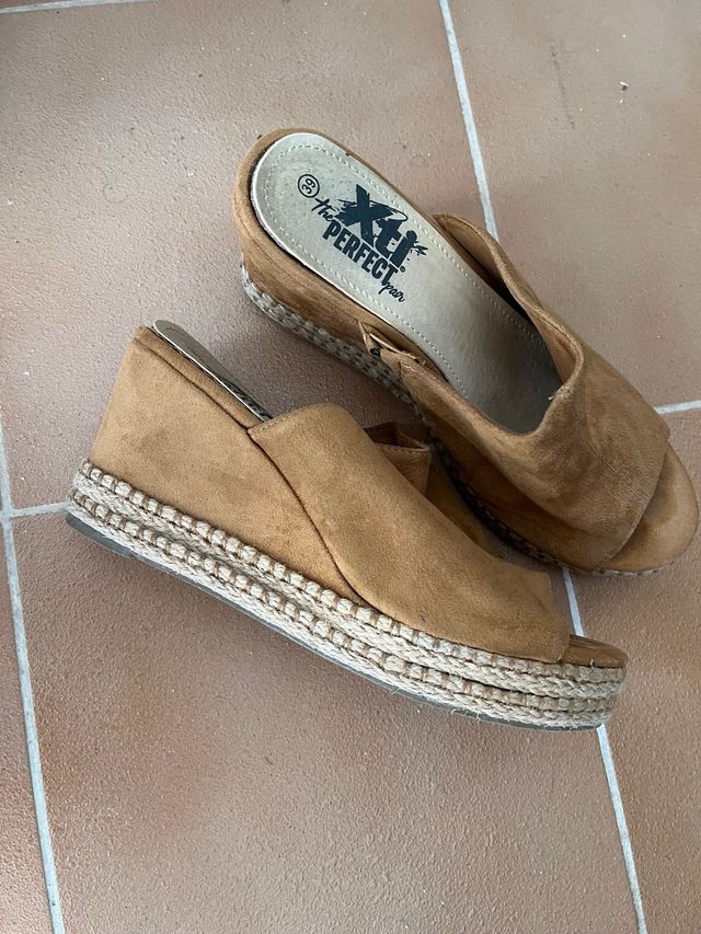 Cuñas Xti Marrones Talla 39