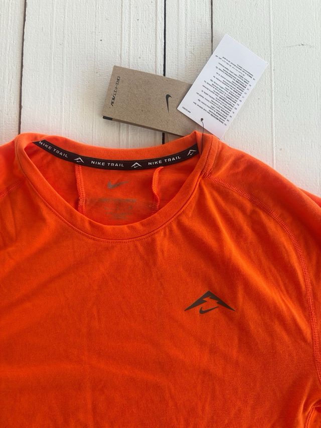 Camiseta Nike Trail Dri-Fit 365