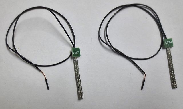 PAR TRENCILLAS TOMACORRIENTE VAGONES 2 EJES H0