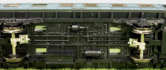 PAR TRENCILLAS TOMACORRIENTE VAGONES 2 EJES H0